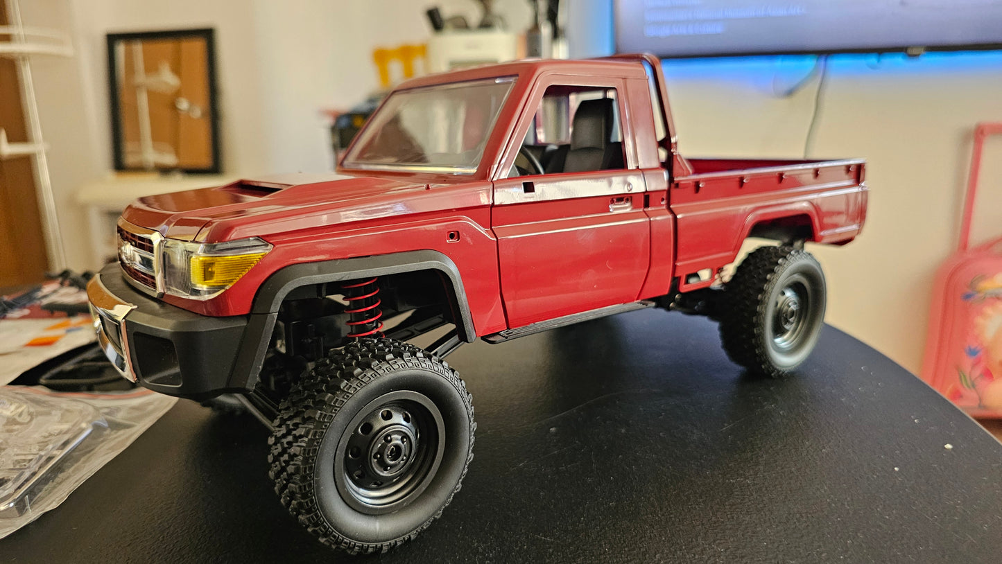 MN82 Land Cruiser 79