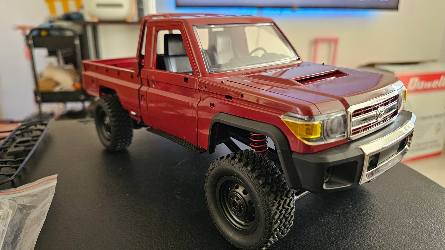 MN82 Land Cruiser 79