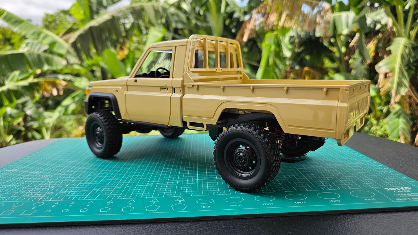 MN82 Land Cruiser 79