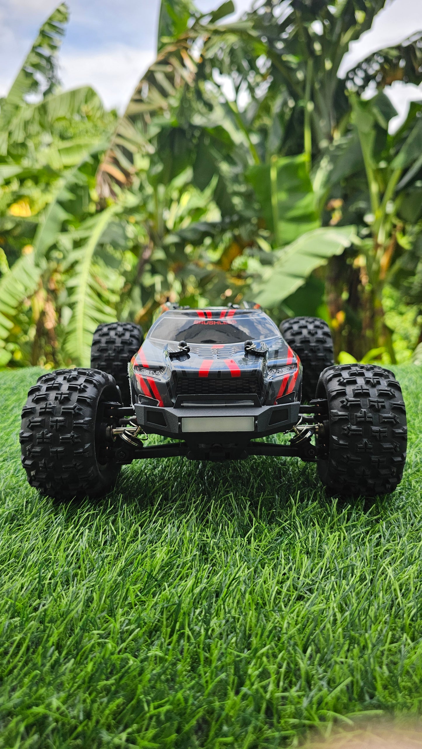 MJX HyperGo 16210 Batmobile